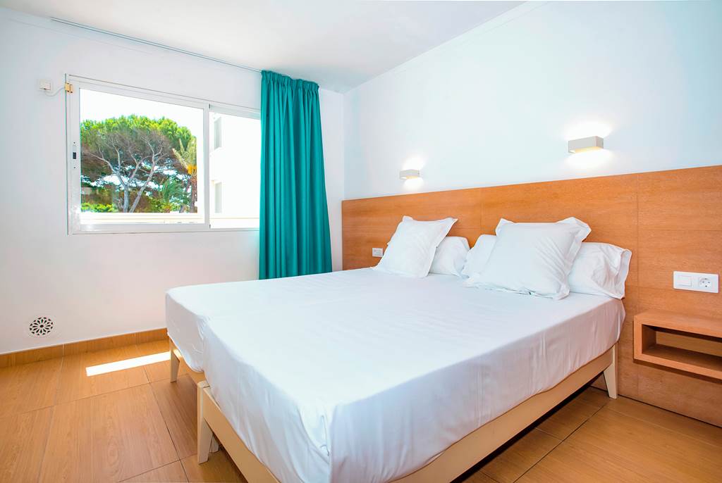 PMI_82781_Aparthotel_Ses_Fotges_0822_19.jpg