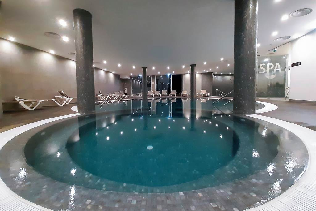 FNC_69718_Rocamar_Complex_-_Royal_Orchid_Aparthotel_0324_05.jpg
