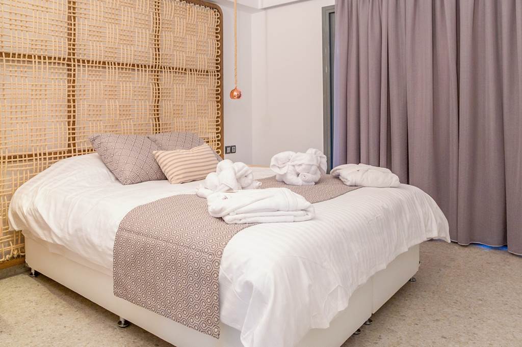 KGS_80741_Angela_Suites_&_Apartments_0719_08.jpg