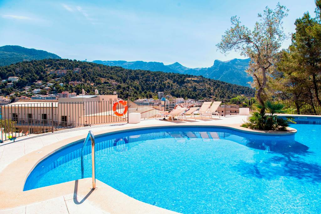 PMI_80983_Pure_Salt_Port_Soller_0122_11.jpg