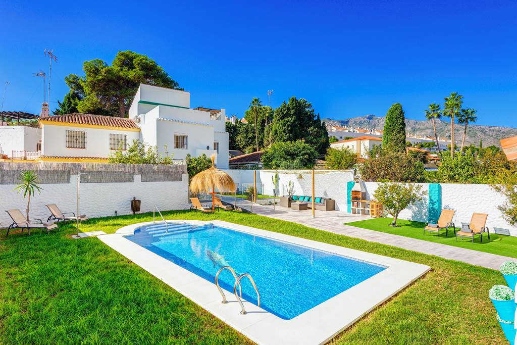 AGP_84306_Villa_Mamba_Torremolinos_1022_01.jpg