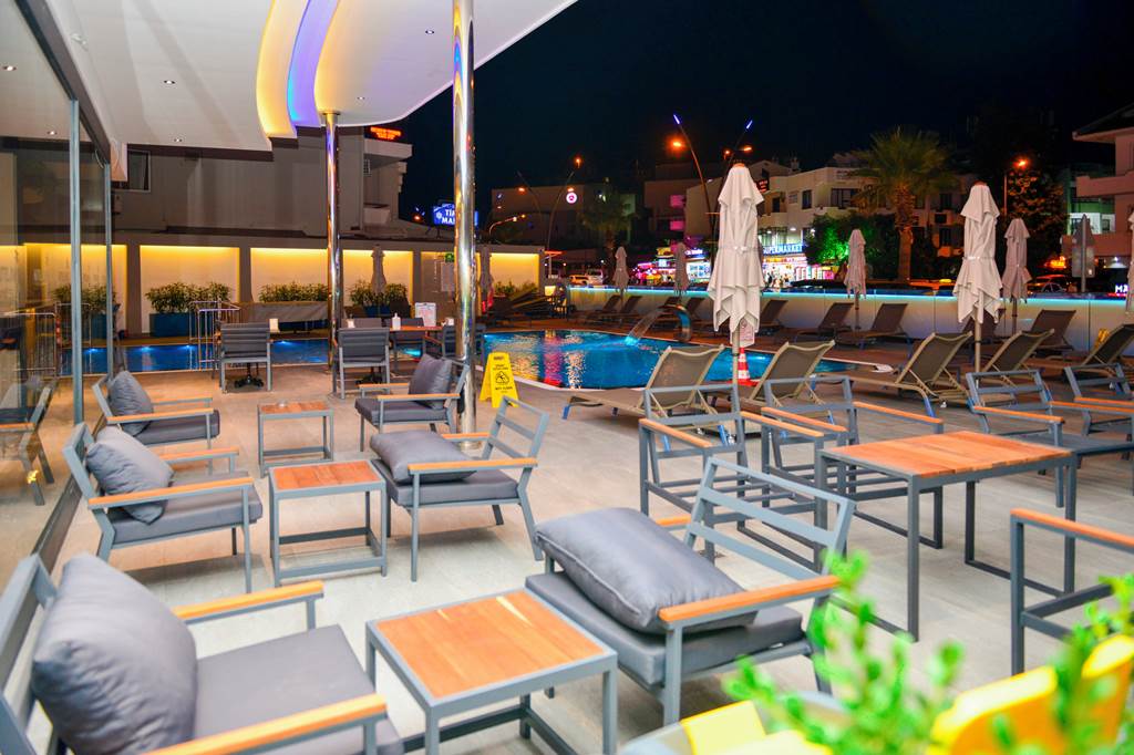 DLM_85244_Oasis_Hotel_0123_09.jpg