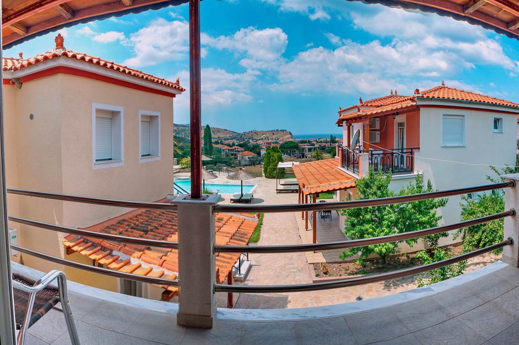 MJT_86305_Yakinthos_Garden_1223_29.jpg