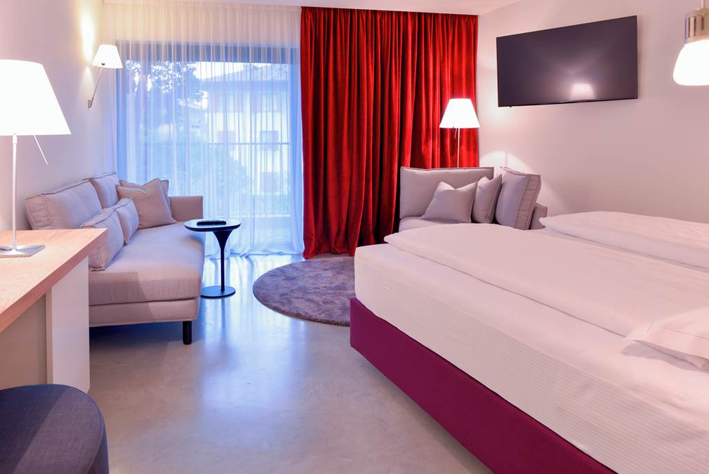 VRN_86624_Hotel_Villa_Miravalle_1123_25.jpg