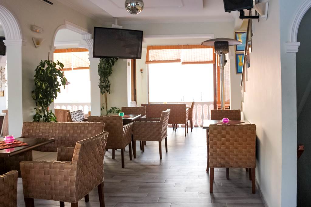 CFU_77155_Tsaros_Apts_1017_15.jpg
