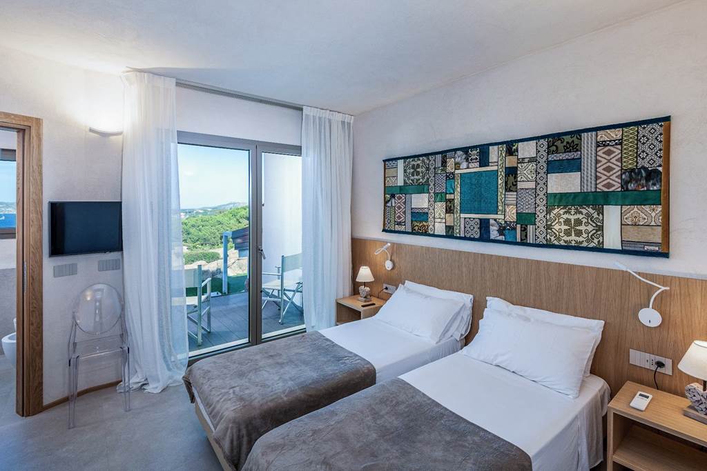 OLB_87600_Villa_Seacrest_View_0524_12.jpg