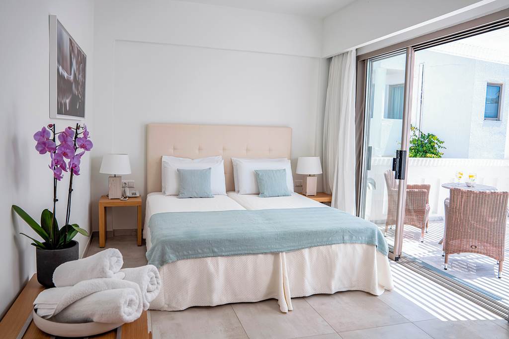 HER_81303_Maritimo_Beach_Hotel_0821_20.jpg