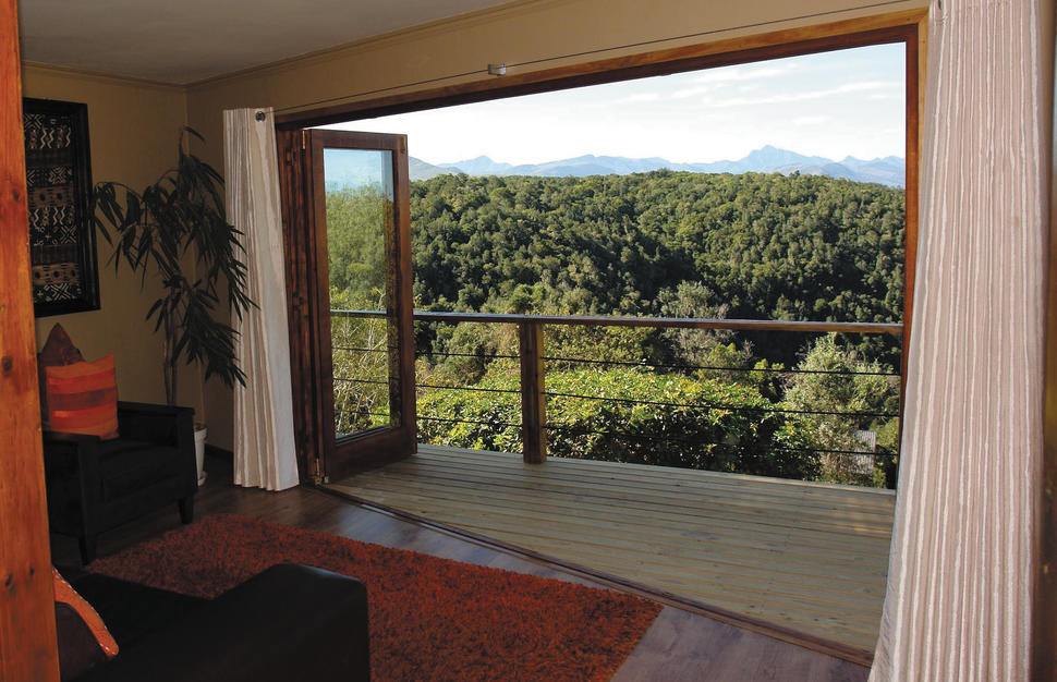 Hog-Hollow-Country-Lodge-4.jpg