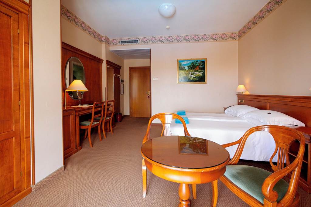 VRN_86245_Hotel_Garden_1123_03.jpg