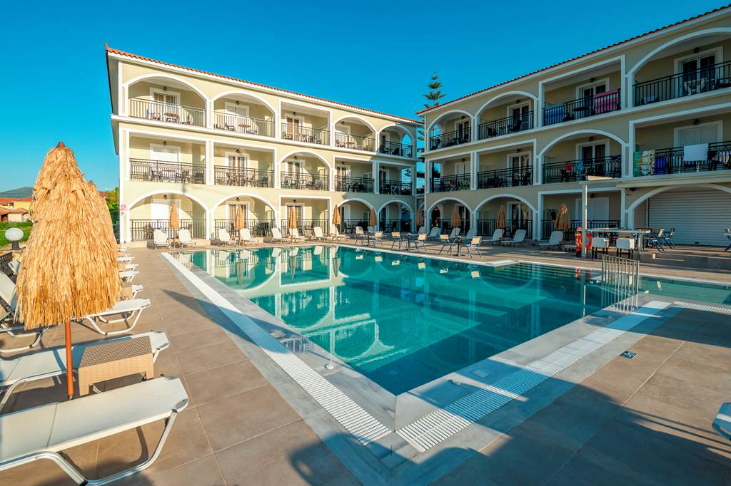 ZTH_82623_Athina_Apartments_Kalamaki_0724_09.jpg