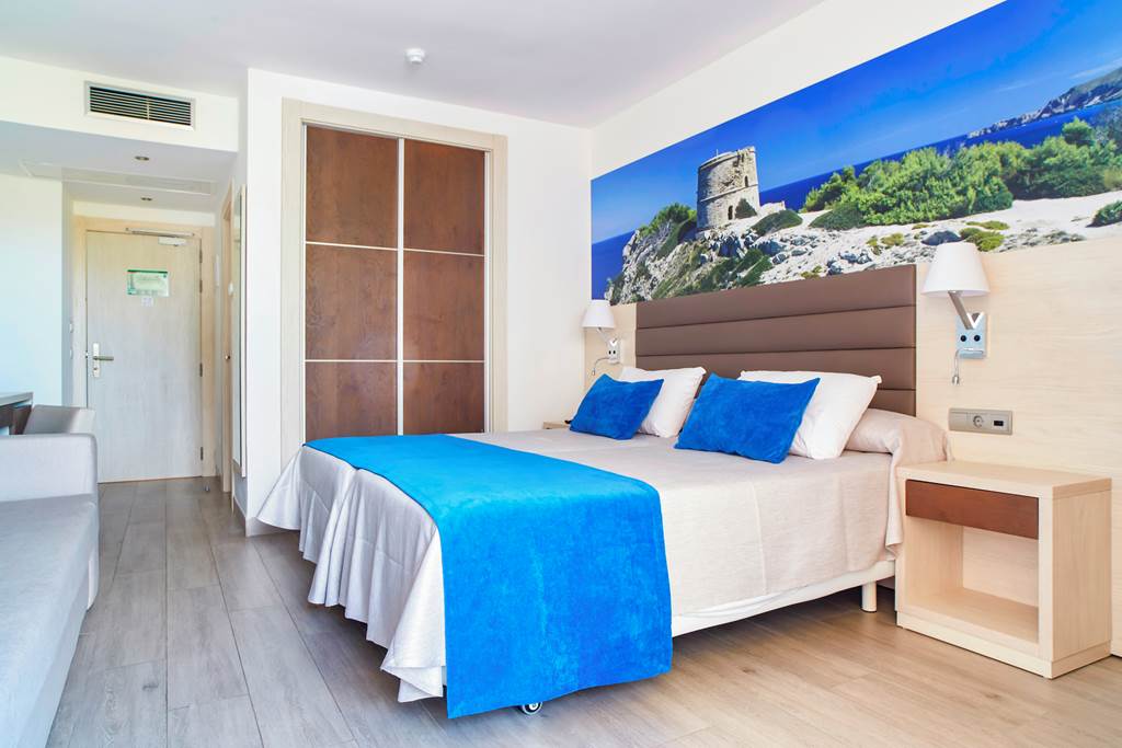 IBZ_70451_Invisa_Figueral_Resort_0623_19.jpg