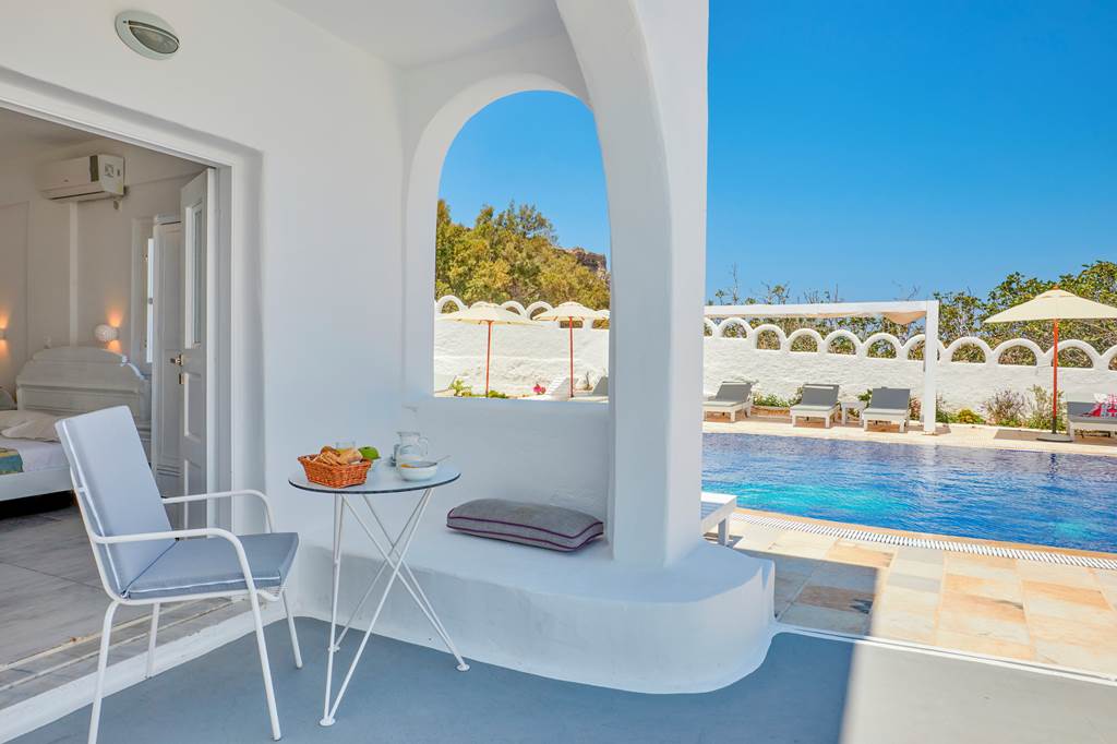 JTR_85504_Santorini_View_Hotel_0523_26.jpg