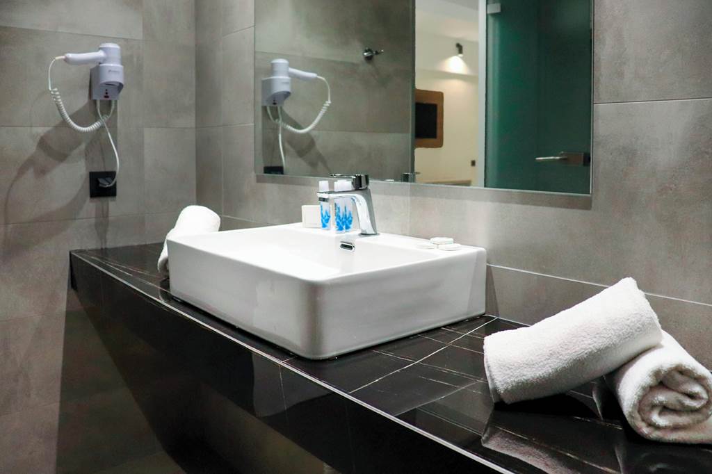 RHO_83371_Castellum_Suites_0424_20.jpg