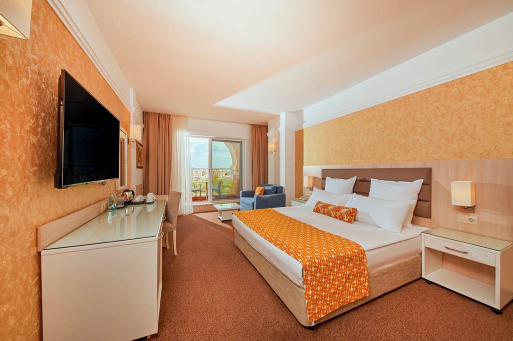 BOJ_84522_Dreams_Sunny_Beach_0623_42.jpg