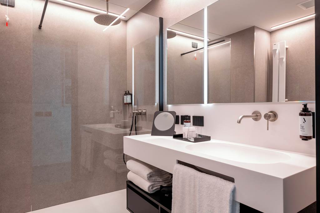 VCE_83486_J44_Lifestyle_Hotel_1121_07.jpg