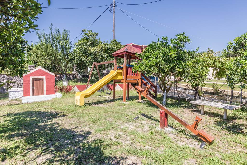CFU_78532_Nafsika_Dionyssos_at_Rainbow_0818_11.jpg
