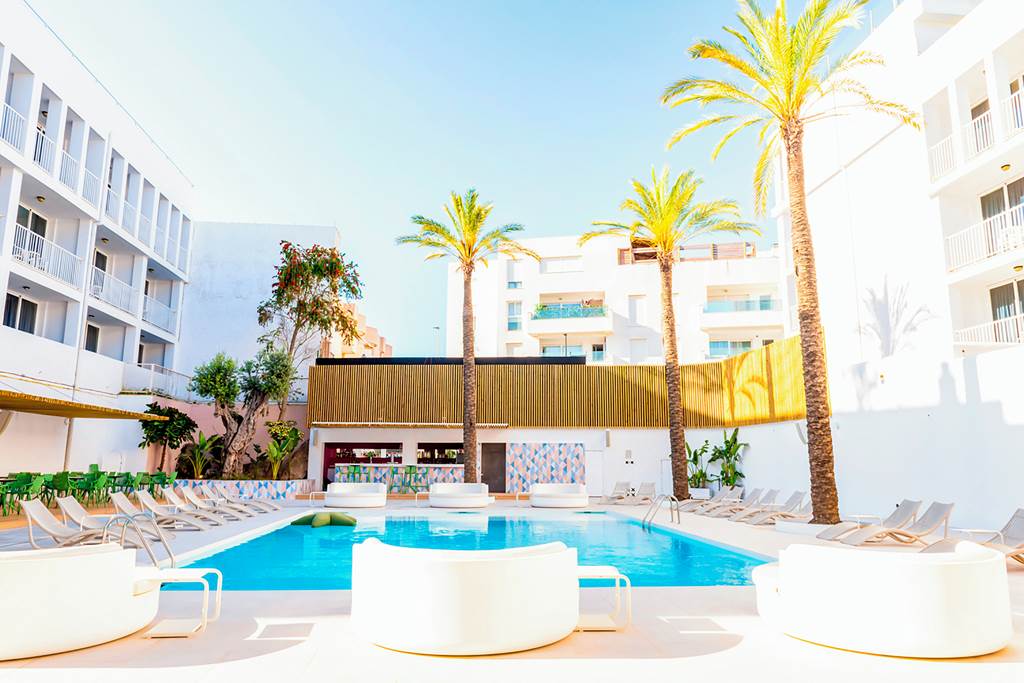 IBZ_70499_Ibiza_Rocks_0622_02.jpg