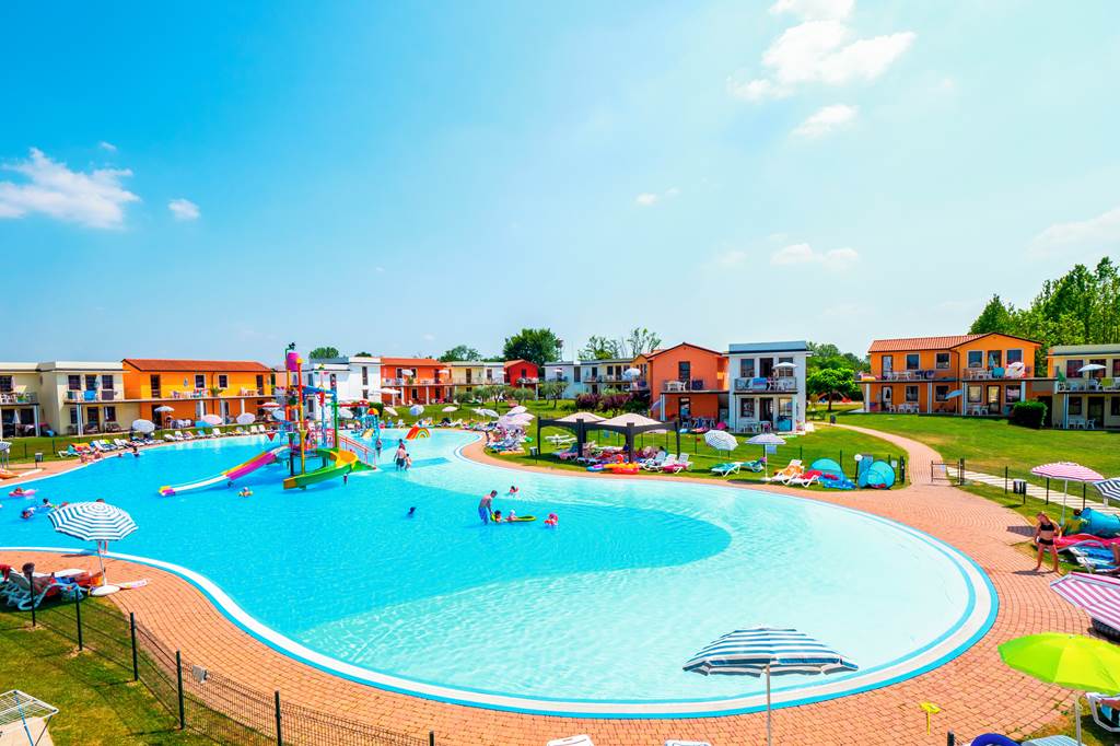 VRN_82775_Gasparina_Village_0221_20.jpg