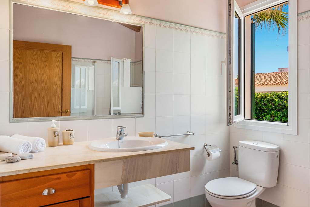 MAH_85645_Villa_Flores_Blanes_0723_11.jpg