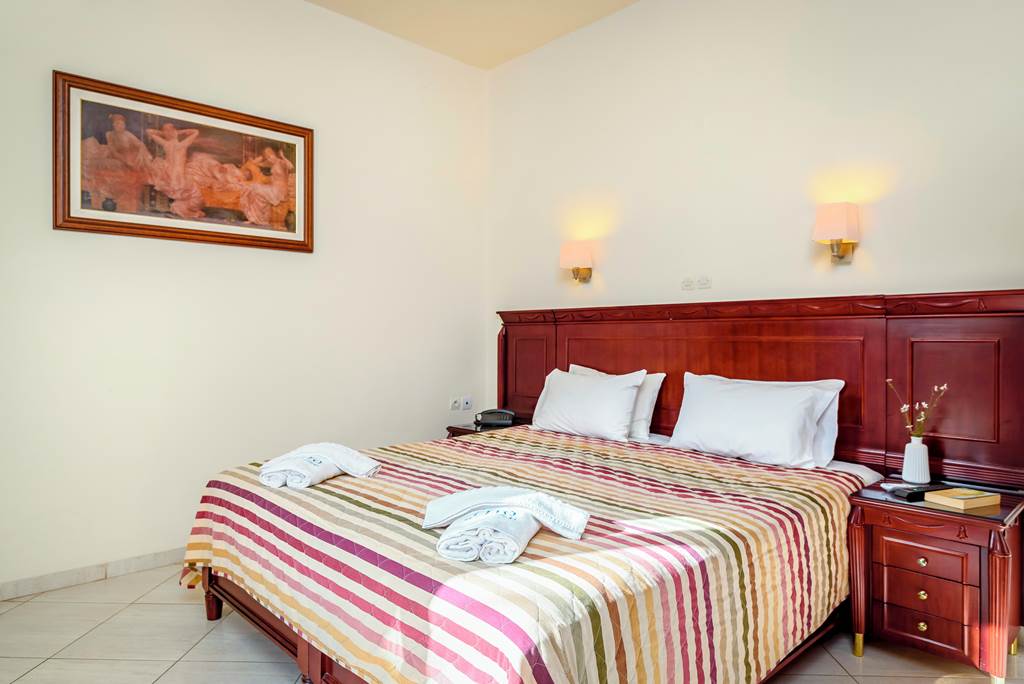 CHQ_84271_Lito_Beach_Hotel_1022_22.jpg