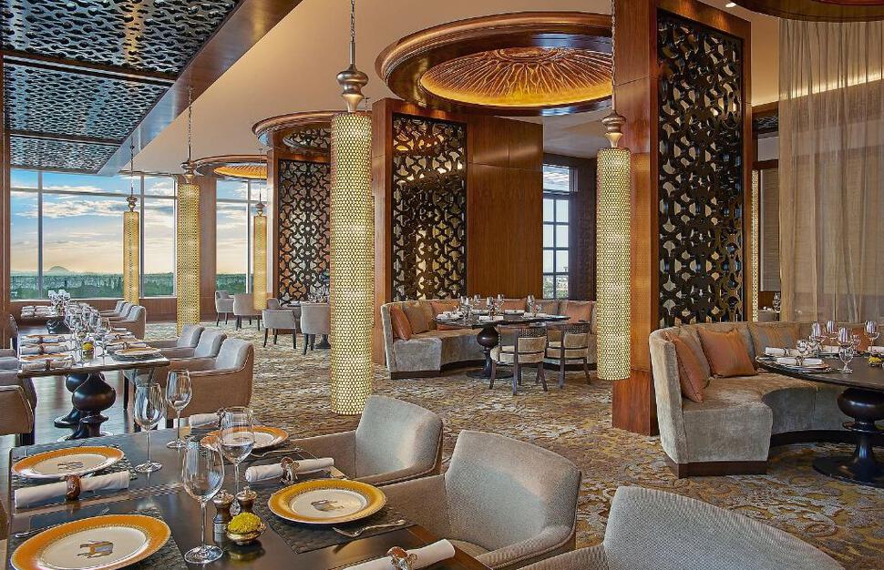 Shangri-La-Hotel-Bengaluru-11.jpg