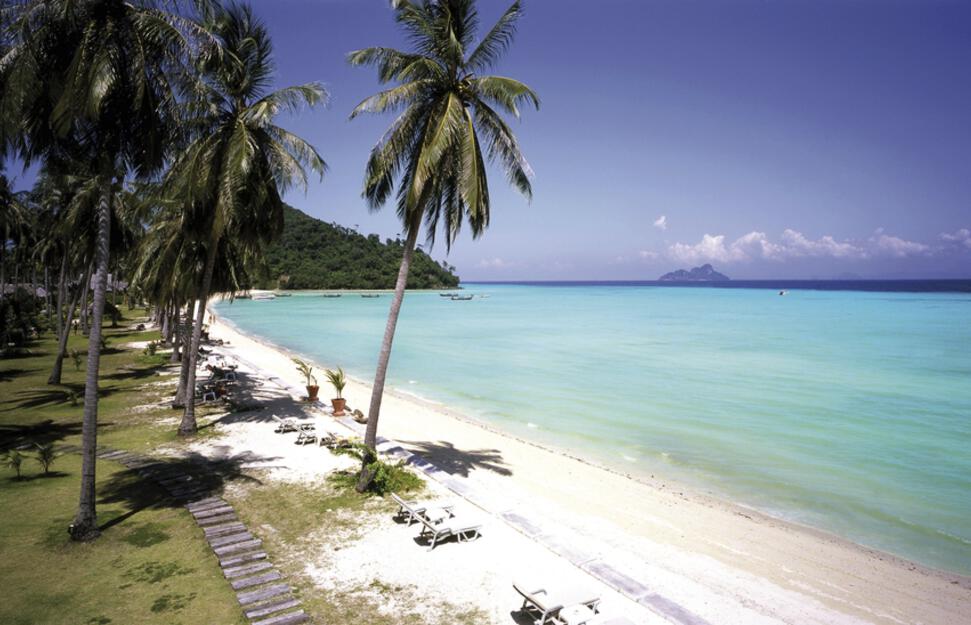 Saii-Phi-Phi-Island-Village-18.jpg