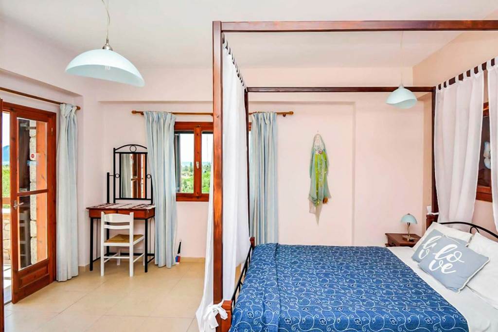 KLX_86813_Villa_Epavlis_1223_08.jpg