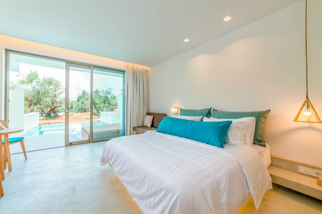 ZTH_81500_Tsamis_Zante_Suites_1119_01.jpg