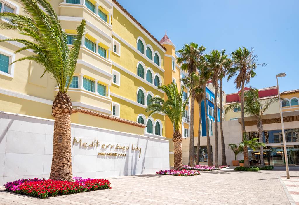 LEI_74558_Med_Bay_Htl_Rst_0718_32.jpg
