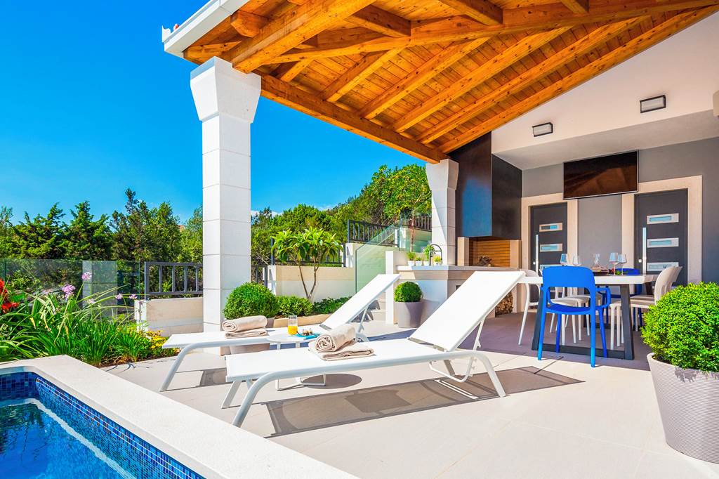 SPU_88756_Villa_Polished_Stone_0125_14.jpg