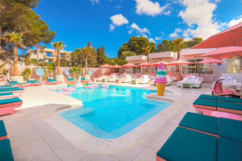 IBZ_85175_Wi-Ki-Woo_Hotel_Ibiza_0123_23.jpg