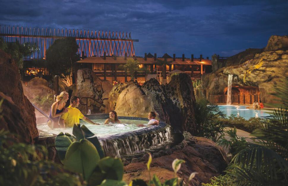 Disneys-Polynesian-Villas-Bungalows-4.jpg