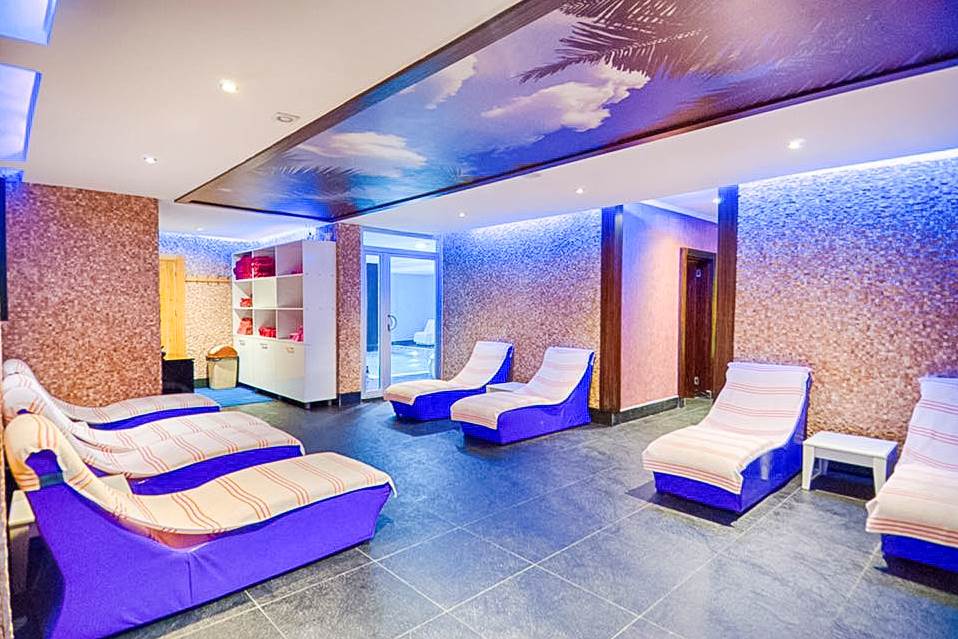 DLM_75707_Ocean_Blue_Hotel_0817_27.jpg