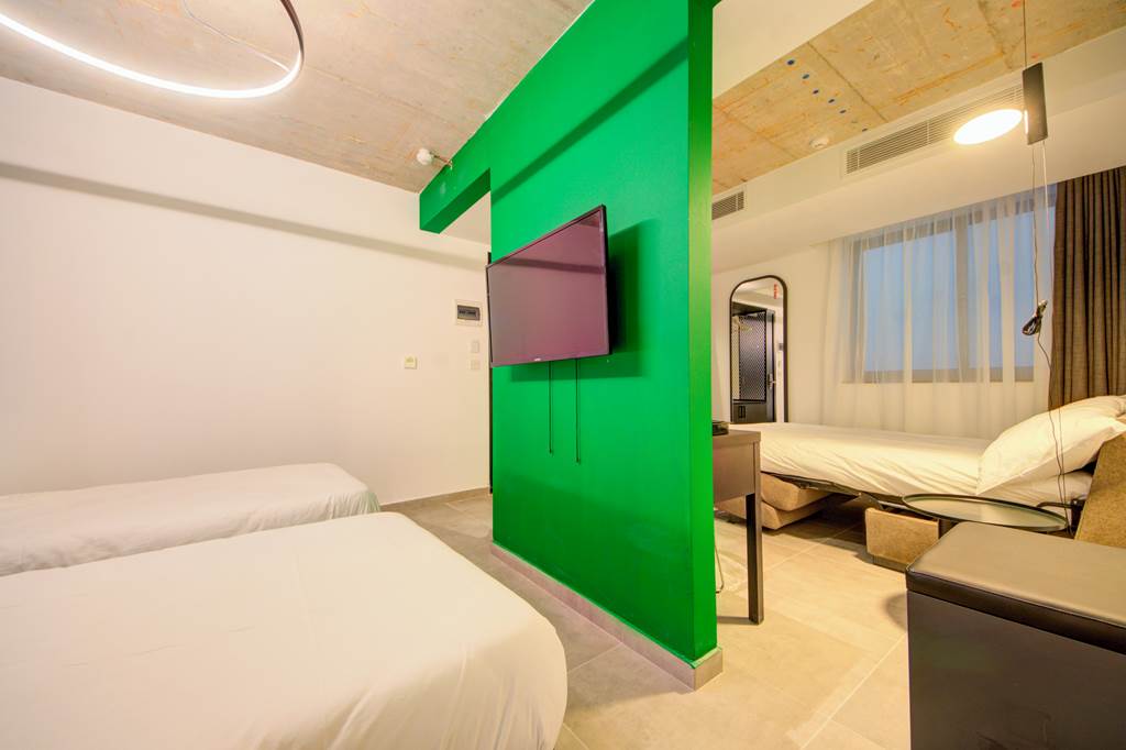 MLA_84667_IKYK_Hotel_1122_08.jpg