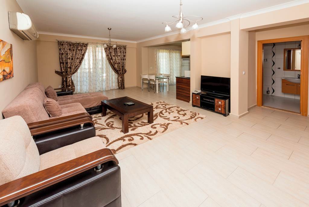 DLM_84398_Diana_Residence_0822_15.jpg