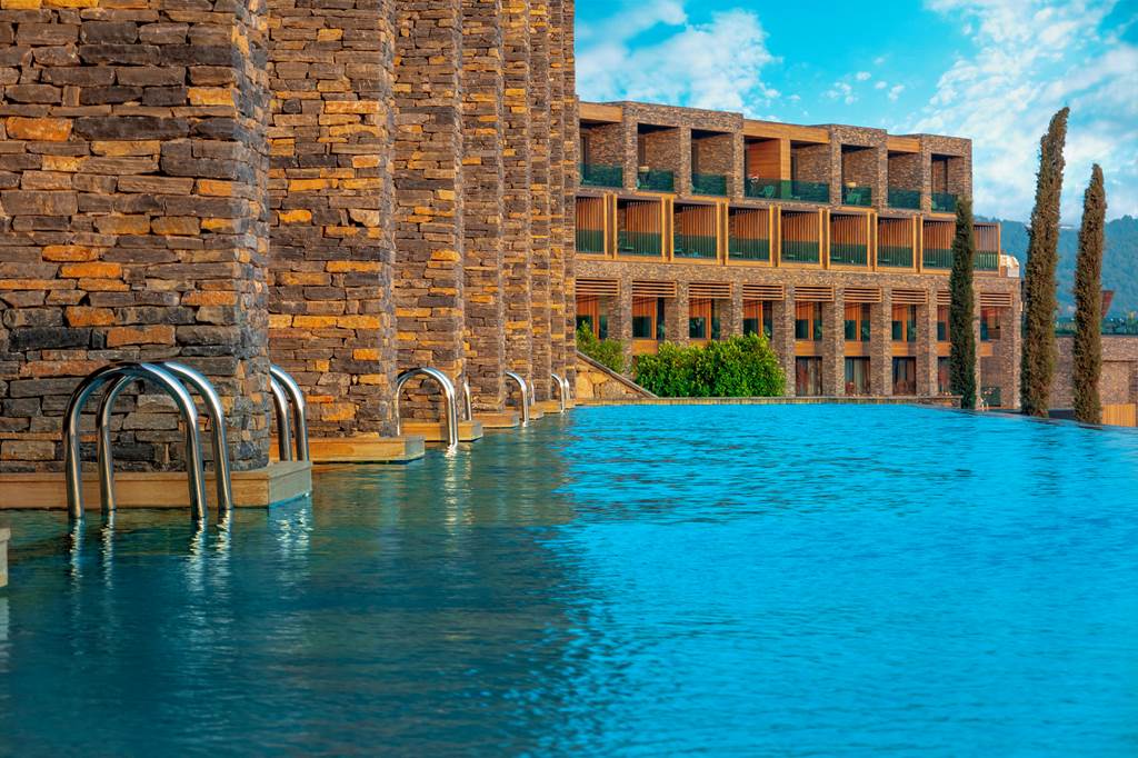 BJV_79806_Lujo_Hotel_1124_08.jpg