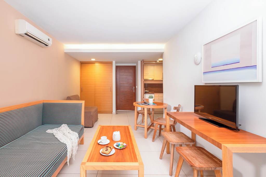 CHQ_84224_Iolida_Beach_Resort_0922_19.jpg