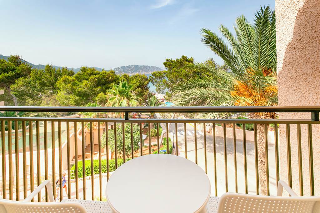 IBZ_70451_Invisa_Figueral_Resort_0719_46.jpg