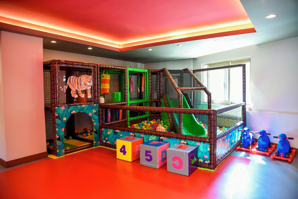 AYT_87716_Royal_Seginus_Hotel_0624_18.jpg