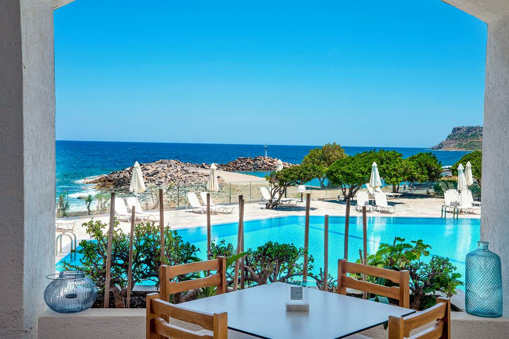 HER_81303_Maritimo_Beach_Hotel_0821_05.jpg