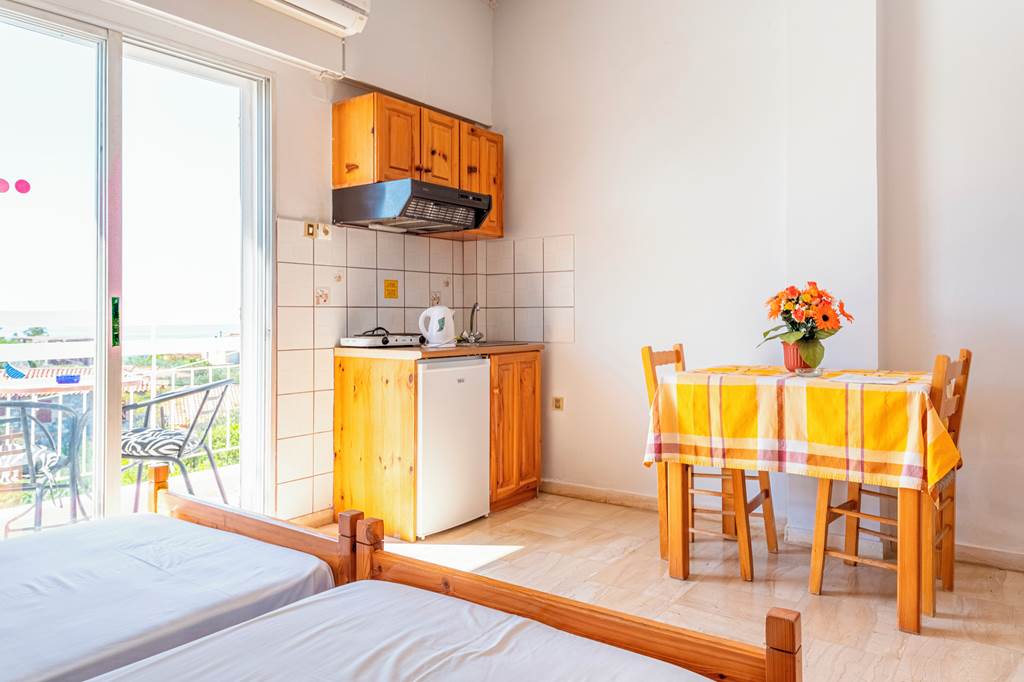 KLX_81337_Litsa_Apartments_1121_05.jpg