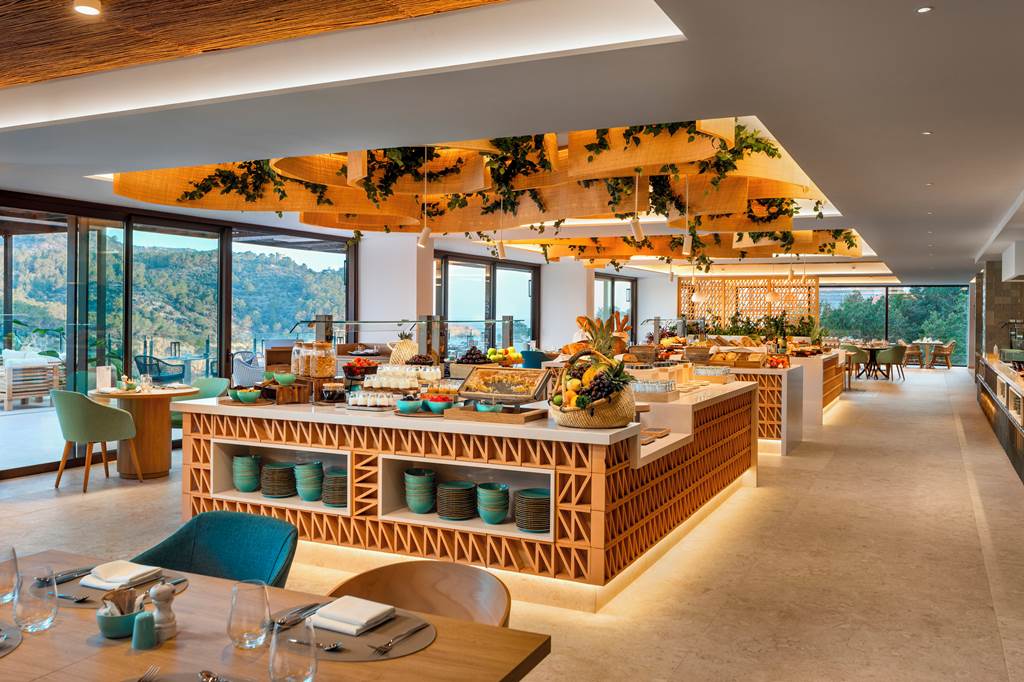 IBZ_71892_Cala_San_Miguel_Hotel_Ibiza_Curio_Collection_by_Hilton_0724_12.jpg