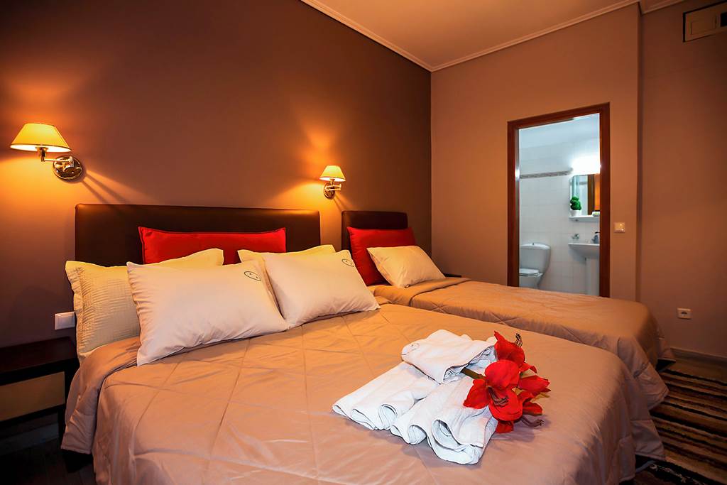 KLX_82542_Kyparissia_Beach_Hotel_1121_01.jpg