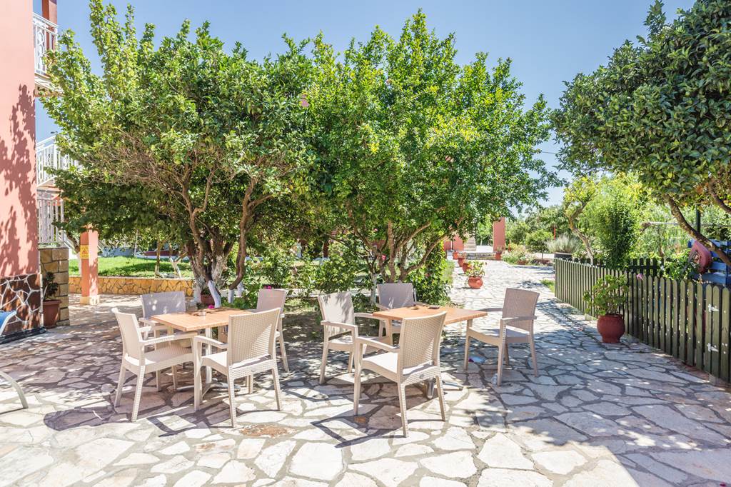 CFU_78532_Nafsika_Dionyssos_at_Rainbow_0818_09.jpg