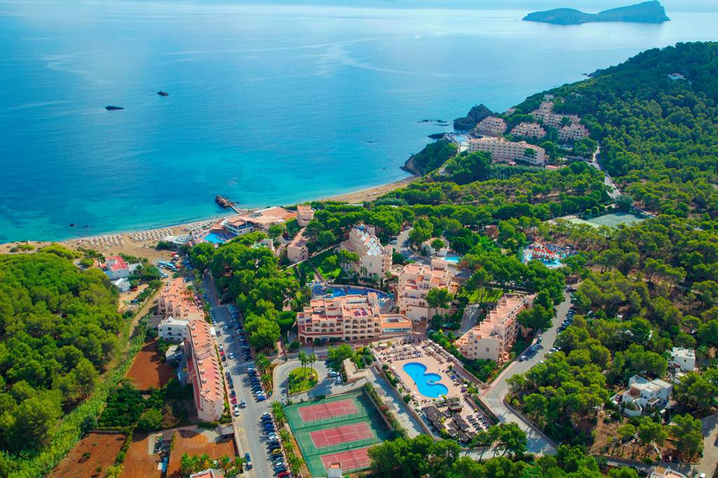 IBZ_70451_Invisa_Figueral_Resort_0224_01.jpg