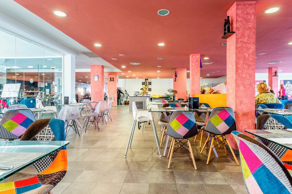ACE_82836_Bluebay_Lanzarote_&_Aquapark_Costa_Teguise_0221_07.jpg