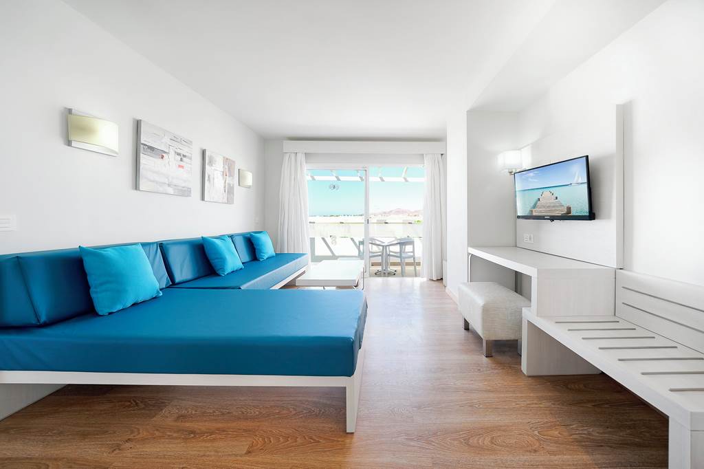 ACE_80946_Sentido_Aequora_Lanzarote_Suites_1223_01.jpg