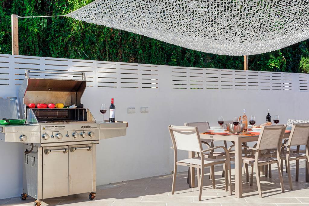 AGP_86220_Villa_Auspana_1023_01.jpg