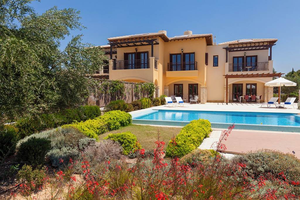 PFO_88009_Elite_Junior_Three_Bedroom_Villa_with_Private_Pool_AJ08_0824_12.jpg