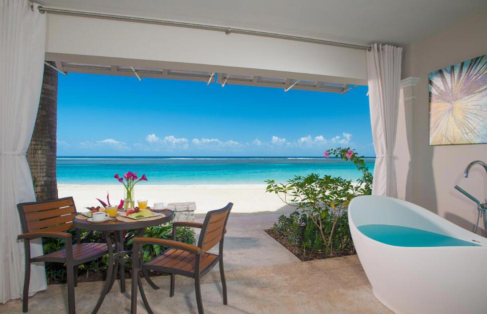 Sandals-Royal-Caribbean-Resort-and-Private-Island-21.jpg
